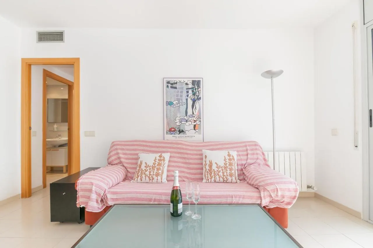 Soul: Bonito Apartamento Con Terraza Sitges